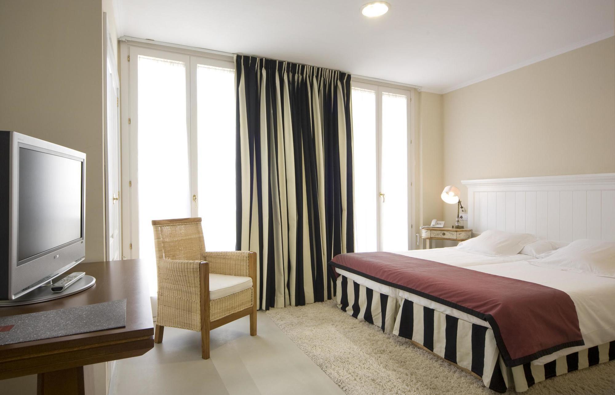 M House 4*